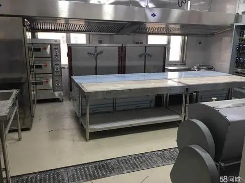 2100人的学校食堂厨具配置和厨房设计流程怎样合理？